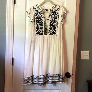 Ann Taylor embroidered Dress